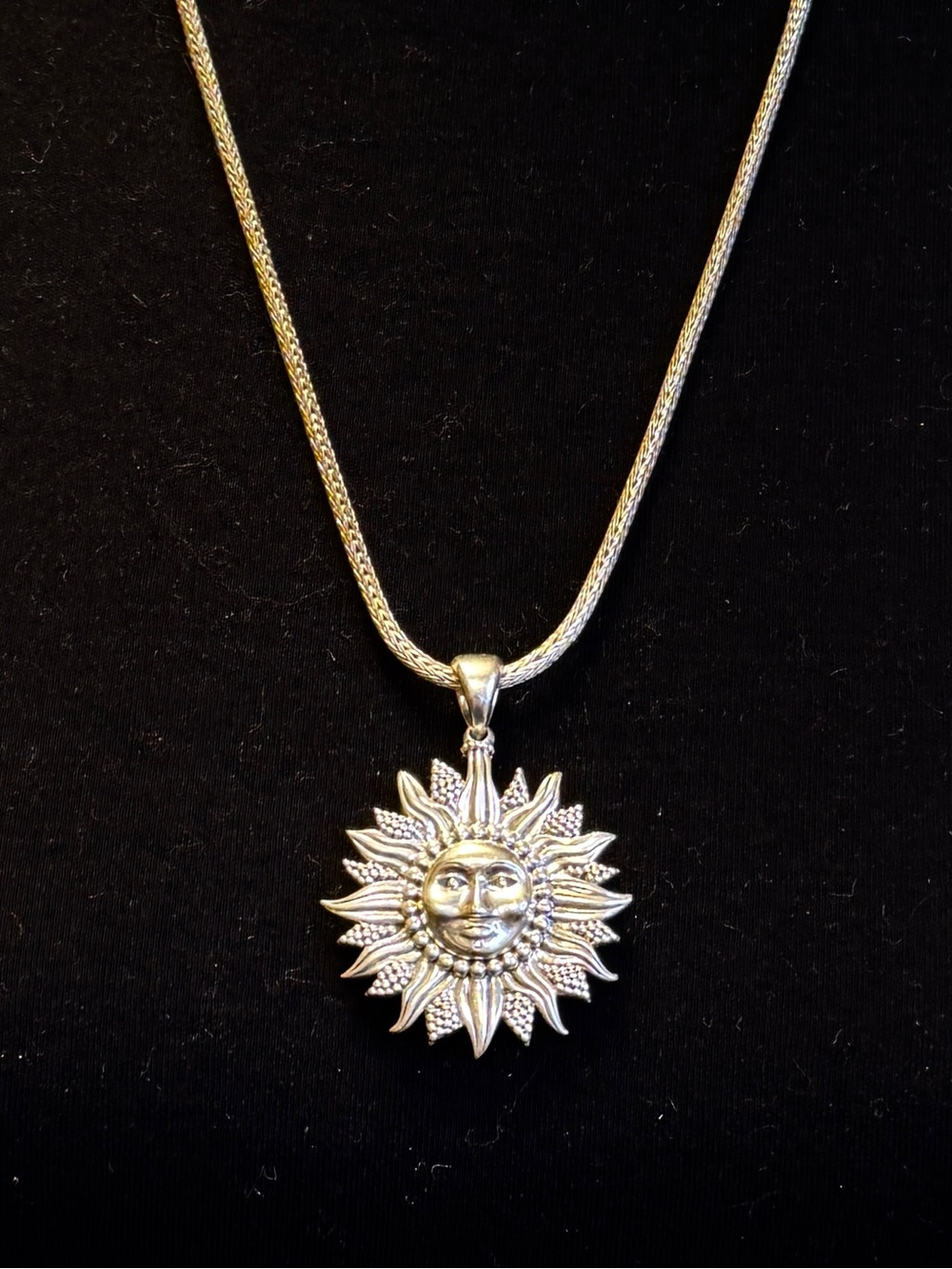 LAGOS Caviar Vintage Sterling Silver Sun Face Pendant Byzantine Chain Necklace